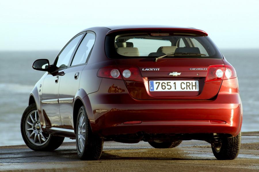  Chevrolet Lacetti 5-Door 2006 года  (фото 29 из 42)